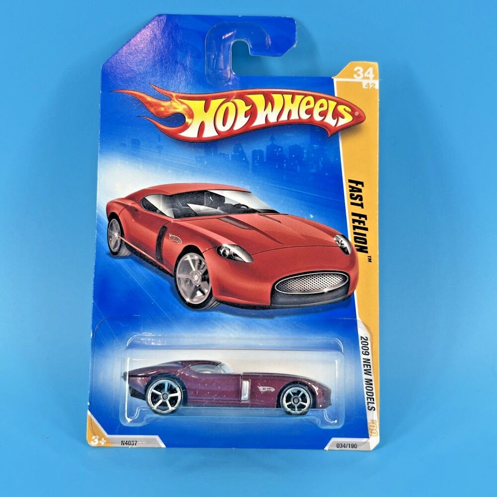 Hot Wheels  Fast Felon Twin Turbo V8 GT Coupe 1:64 Diecast